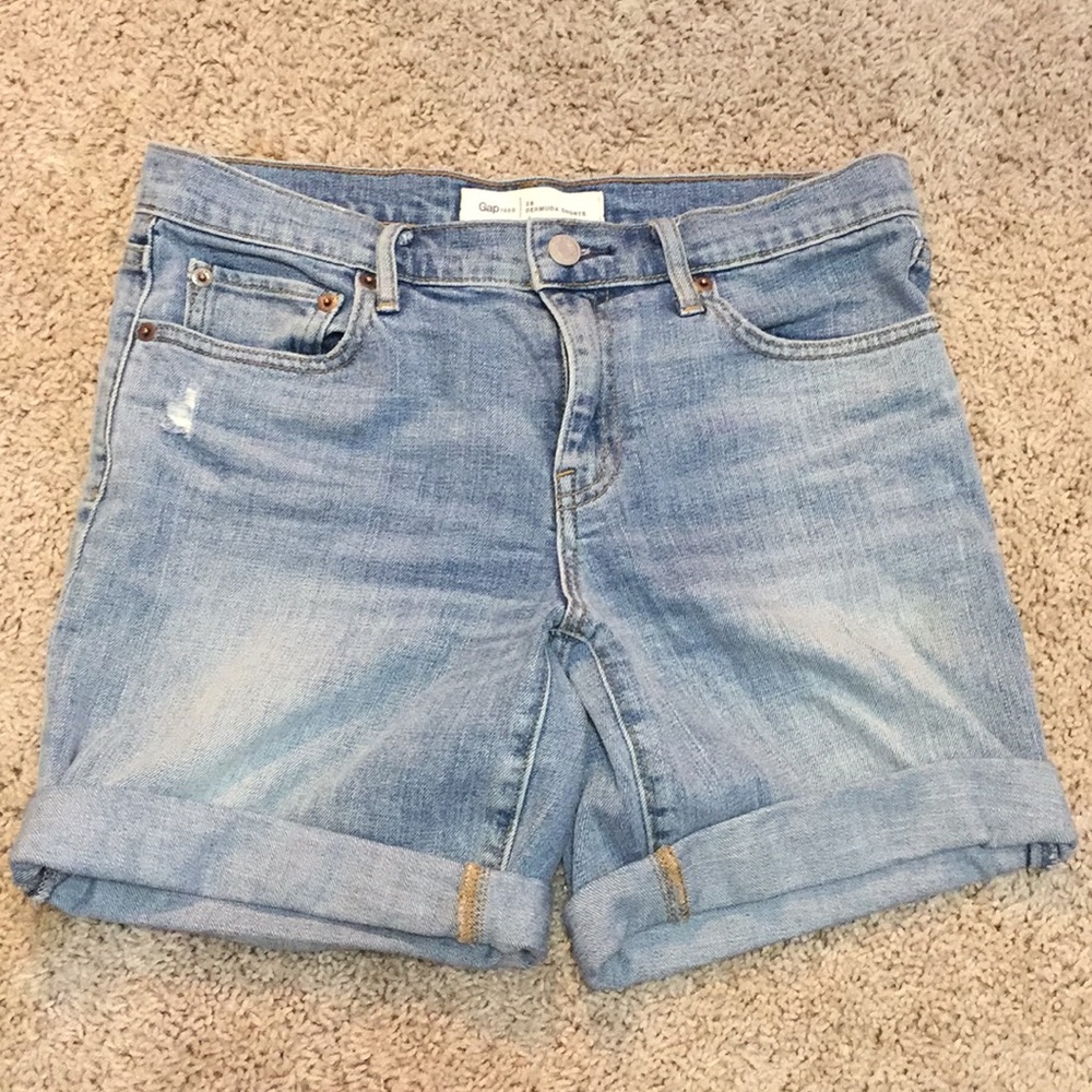 GAP Bermuda shorts